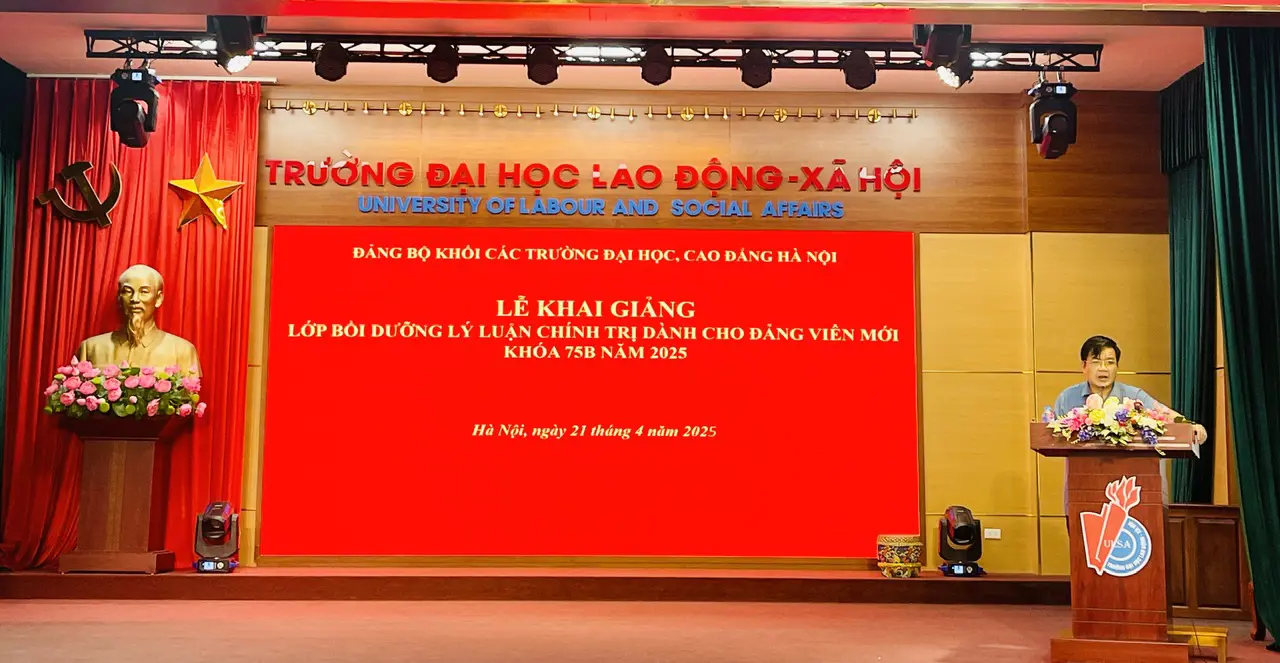 Hội thảo khoa học "Biện pháp giúp sinh viên hạn chế cảnh báo học tập và buộc thôi học"